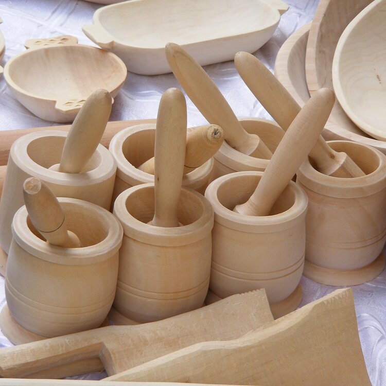 Oggetti in legno dell'artigianato tipico abruzzese | © Pexels
