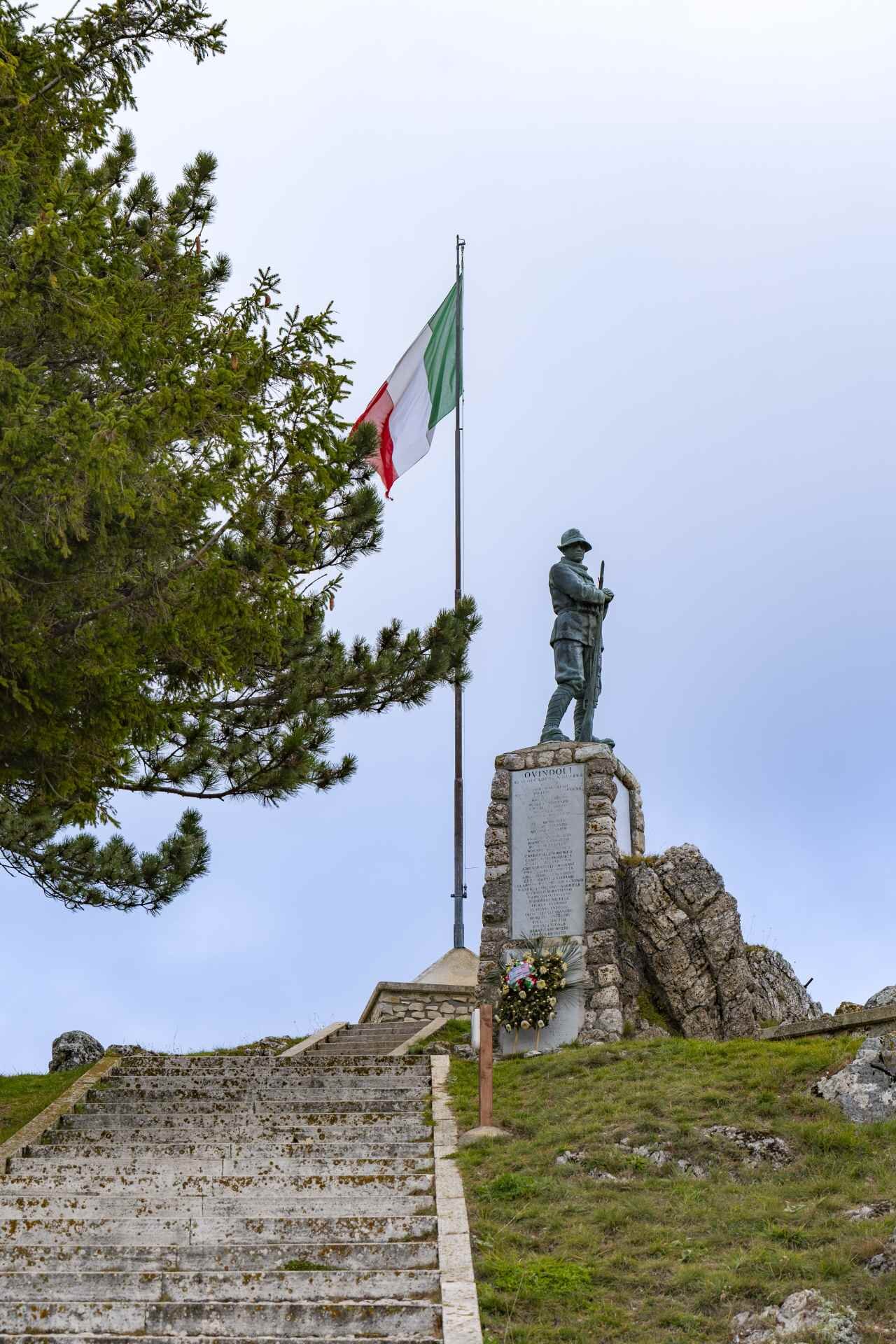 P1084443 1 1