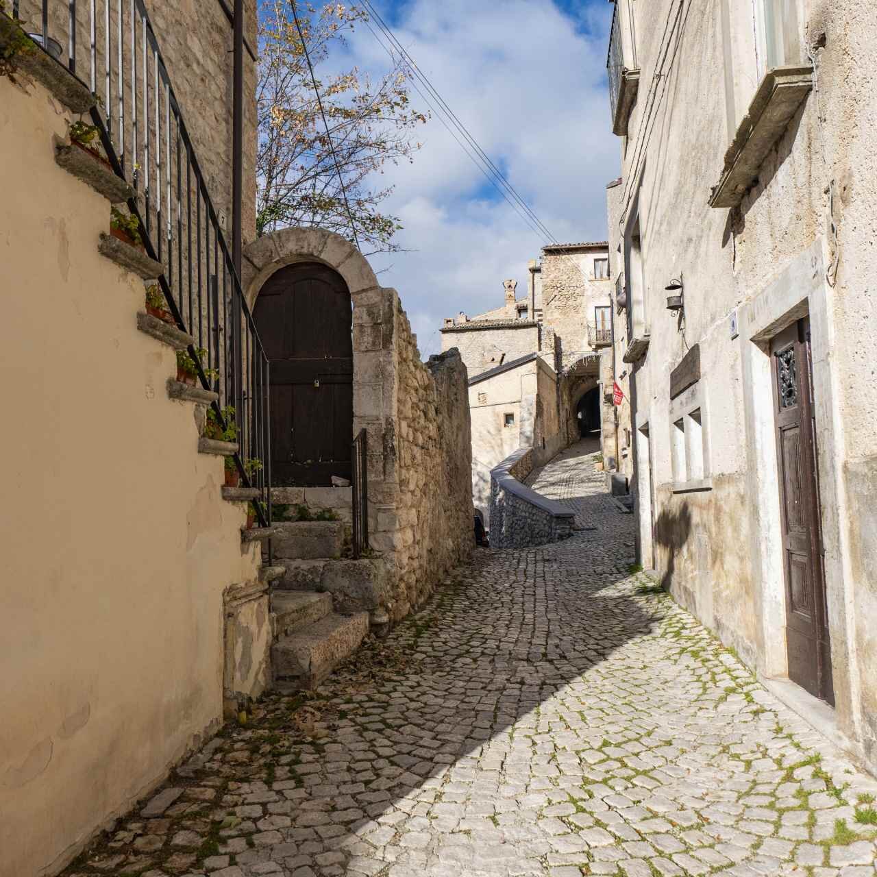 Santo Stefano di Sessanio - Castelvecchio Calvisio