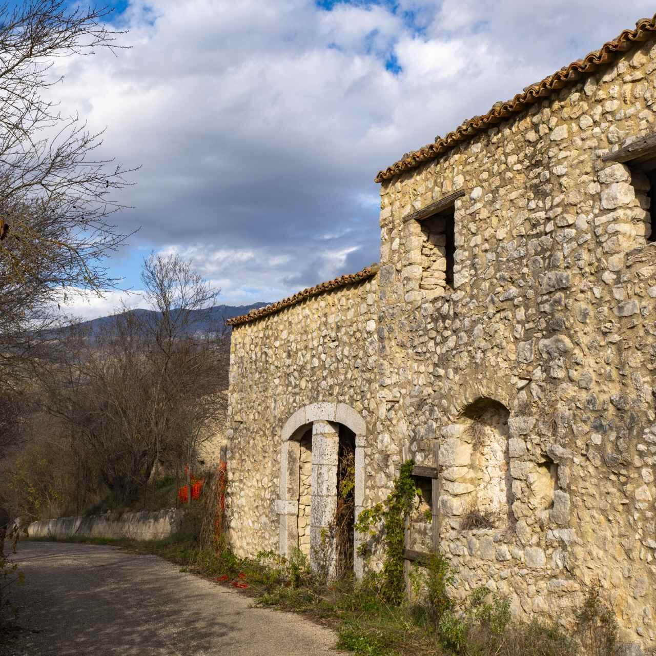Ofena - Villa Santa Lucia degli Abruzzi