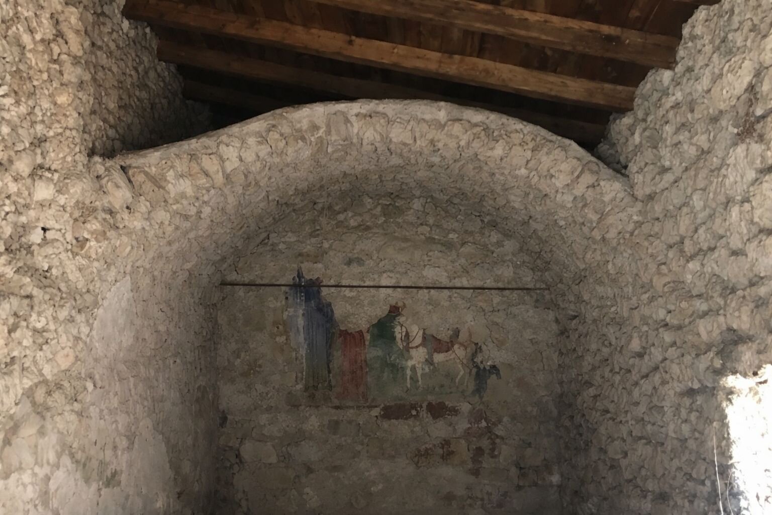 Dipinto all'interno della Chiesa Madonna dell'Acquatina Abruzzo | © Generata da IA