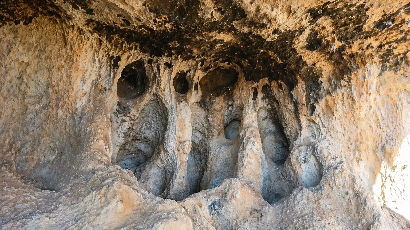 Grotta delle Marmitte